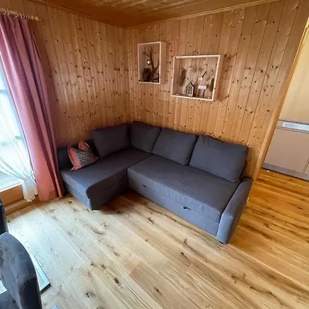 Melinda Ebnit Apartmán *