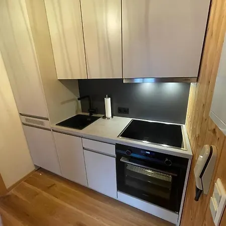 Melinda Ebnit Apartmán *