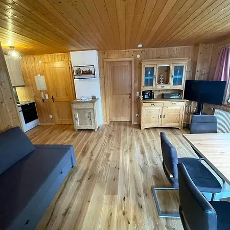 Melinda Ebnit Apartmán *